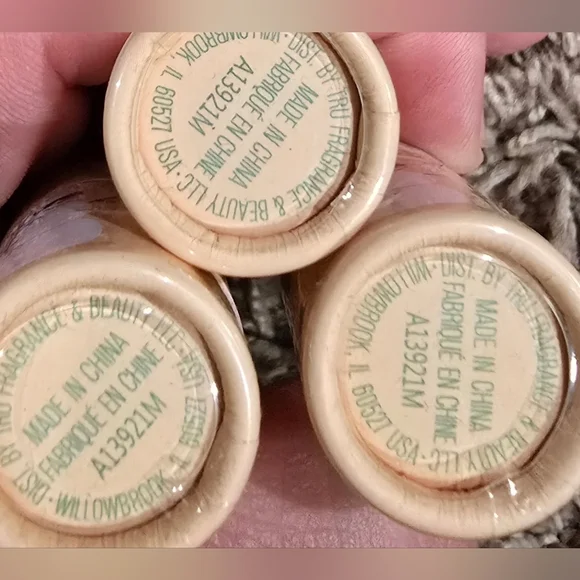 American Eagle Coconut Coco Lip Balm New Sealed 3 Pack - Picture 3 of 5